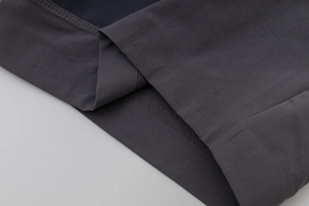 ( Quality )System-A ‘ ’， ， ， ， ， ， ， F 0 ， /Breathable/ ，